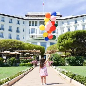 vizitați hotelul